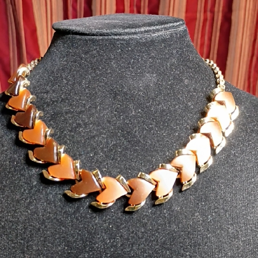 Vintage Chocolate & Butterscotch Heart Thermoplastic Choker Necklace Chic